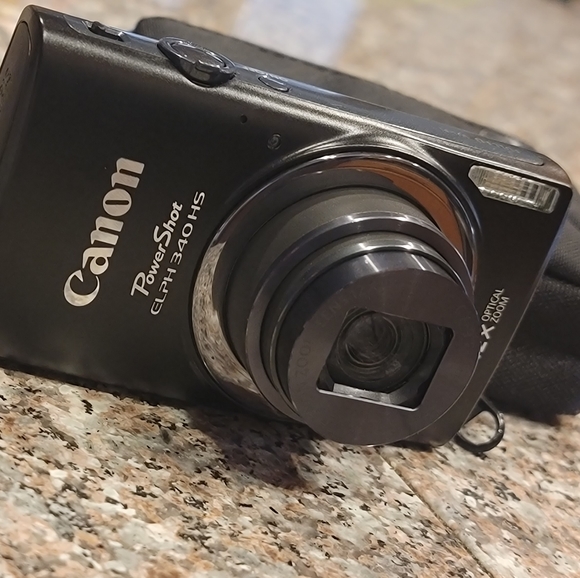 Black Canon PowerShot ELPH340 HS - Picture 2 of 5